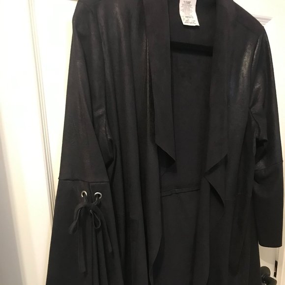 Black Blazer/Jacket - Picture 3 of 8